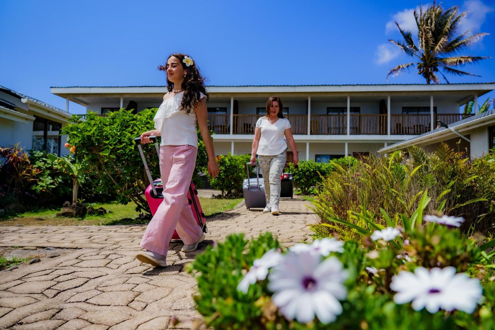 Matariki Sunset Apart Hotel Hanga Roa Ngoại thất bức ảnh